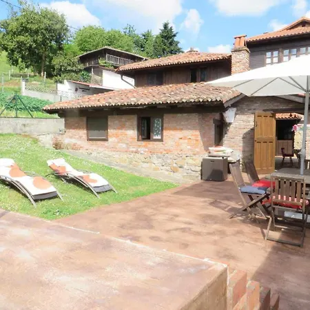 Casa Pumarin 프라비아